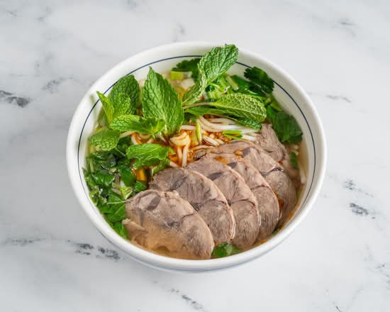 Nouilles au Bouillon de Boeuf (Beef Broth Noodles)清汤牛肉（米线，面条）